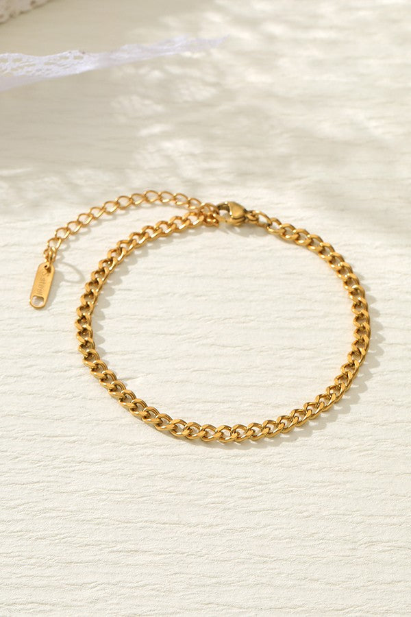 Chic Curb Bracelet